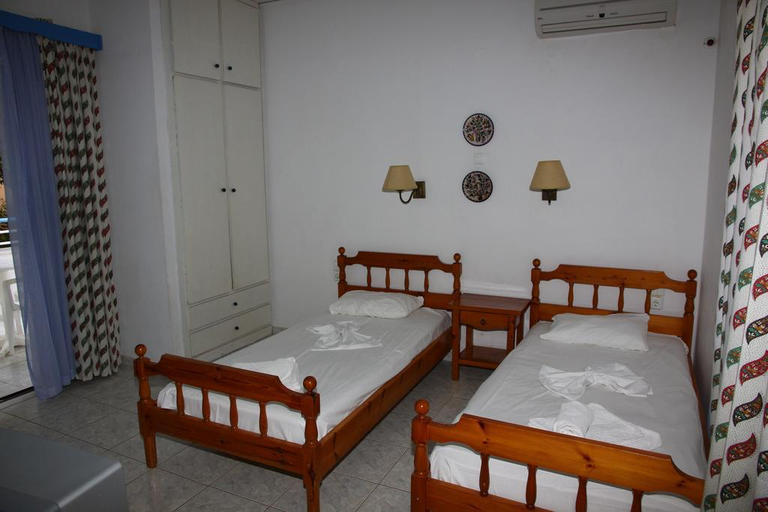 Bedroom 3, Villas Mary & Anna, Crete