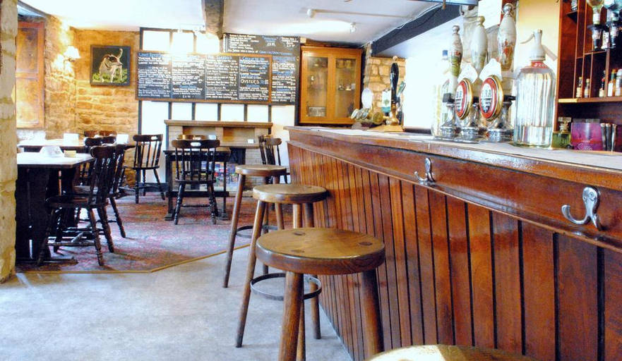 Food & Drinks 5, The Fox Inn, Gloucestershire