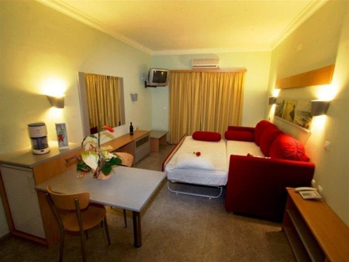 Bedroom 4, Ericeira Beach Tour, Mafra