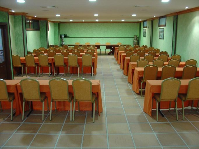 Business Facilities