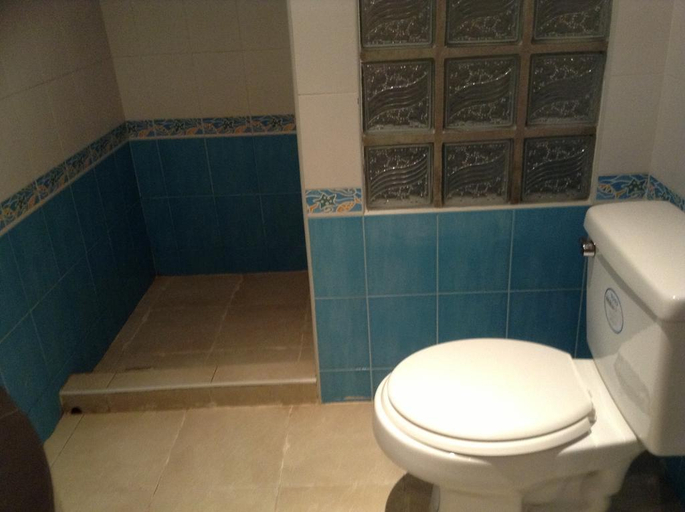 Bathroom 4, Magic House Hostel, Cha-Am