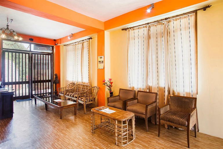 Public Area, Dal Lake Resort, Kangra