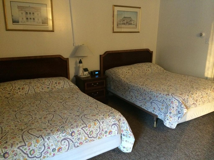 Bedroom 5, Lodge at Kennebunk, York