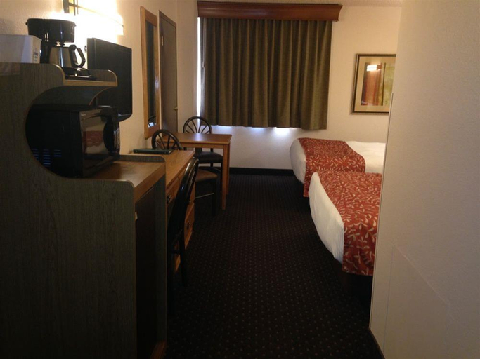 Bedroom 3, EverSpring Inn & Suites, Burleigh