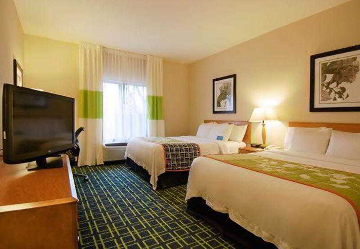Bedroom 3, Fairfield Inn & Suites Worcester Auburn, Worcester