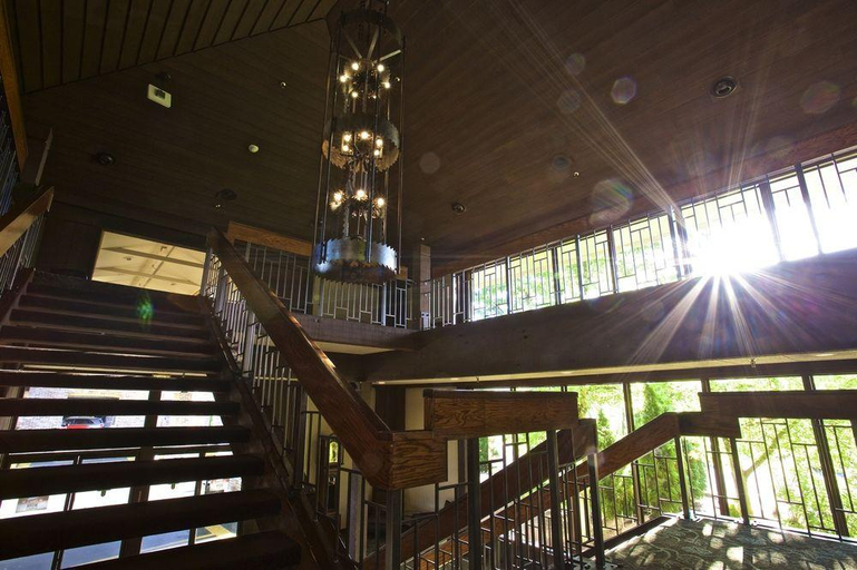 Public Area 4, Valley River Inn, Lane
