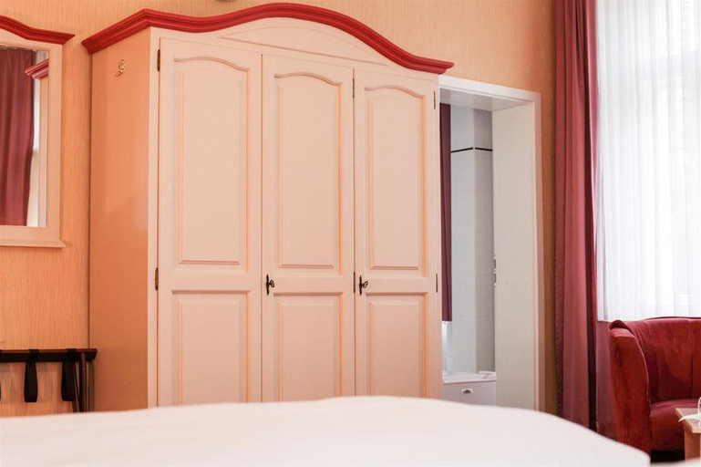 Bedroom 3, Hotel Silesia, Görlitz