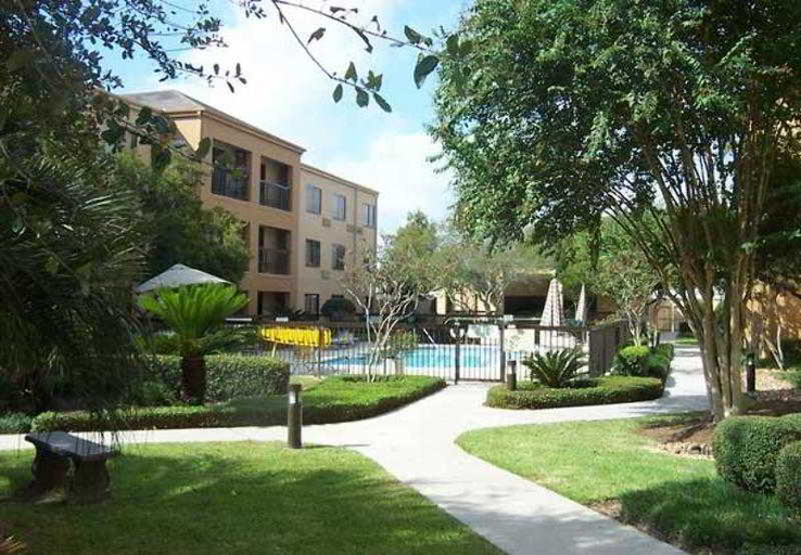 Exterior & Views 2, Courtyard by Marriott Houston Hobby Airport, Houston
