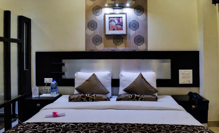 Bedroom 2, Regal Hotel, Ajmer