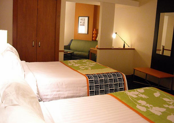 Bedroom 3, Fairfield Inn & Suites By Marriott Columbia, Boone