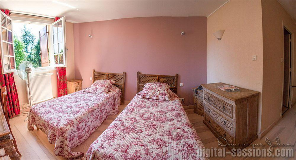 Bedroom, Hotel-Restaurant La Flambee, Dordogne