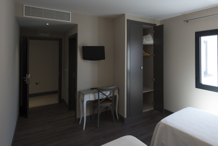 Bedroom 2, Hostal Emeritae, Badajoz