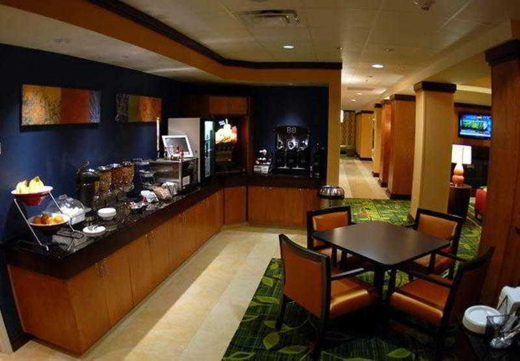 Food & Drinks 5, Fairfield Inn & Suites Mobile Daphne/Eastern Shore, Baldwin