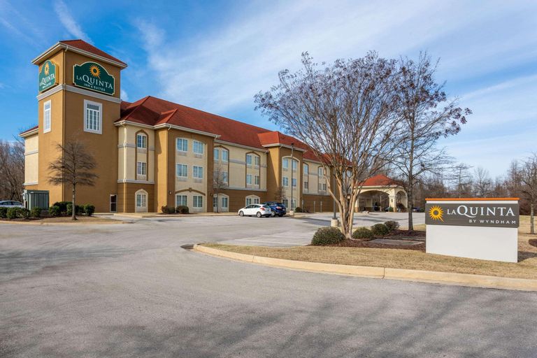 La Quinta Inn & Suites by Wyndham Huntsville Airport Madison, Madison