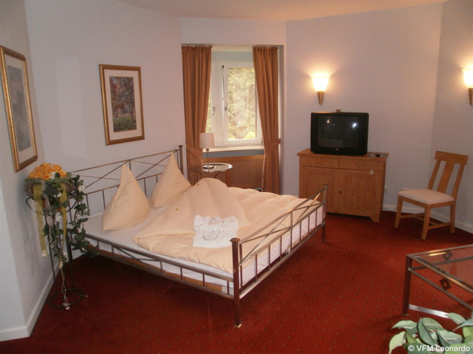 Bedroom 3, GreenLine Hotel Schloss Breitenfeld, Leipzig