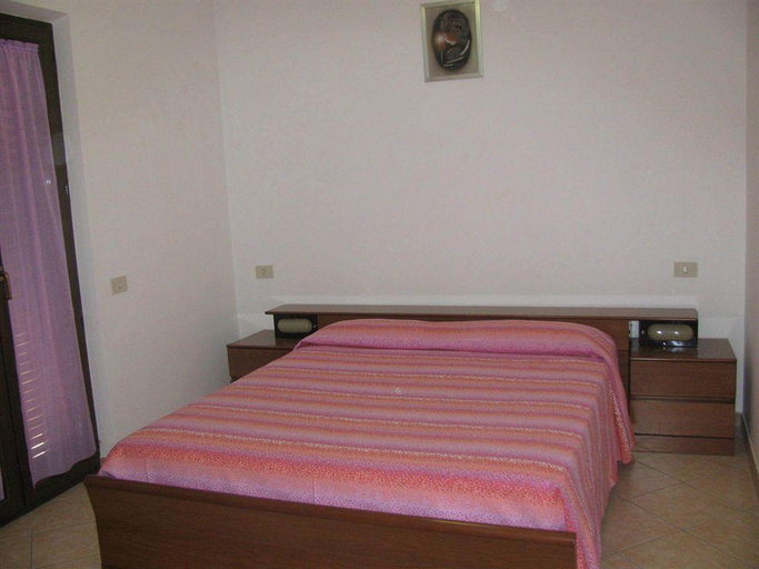 Bedroom 2, La Sorgente del Subasio, Perugia