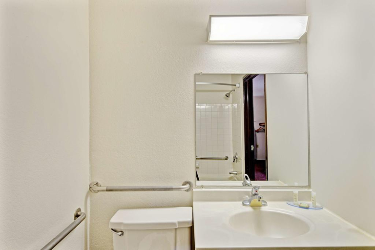 Bathroom 4, Super 8 By Wyndham Brattleboro, Windham