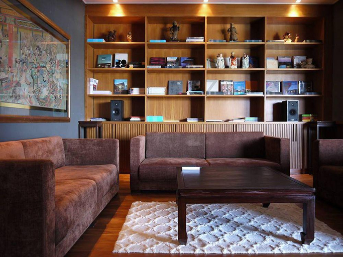 Public Area 3, Luxx at Silom, Bang Rak