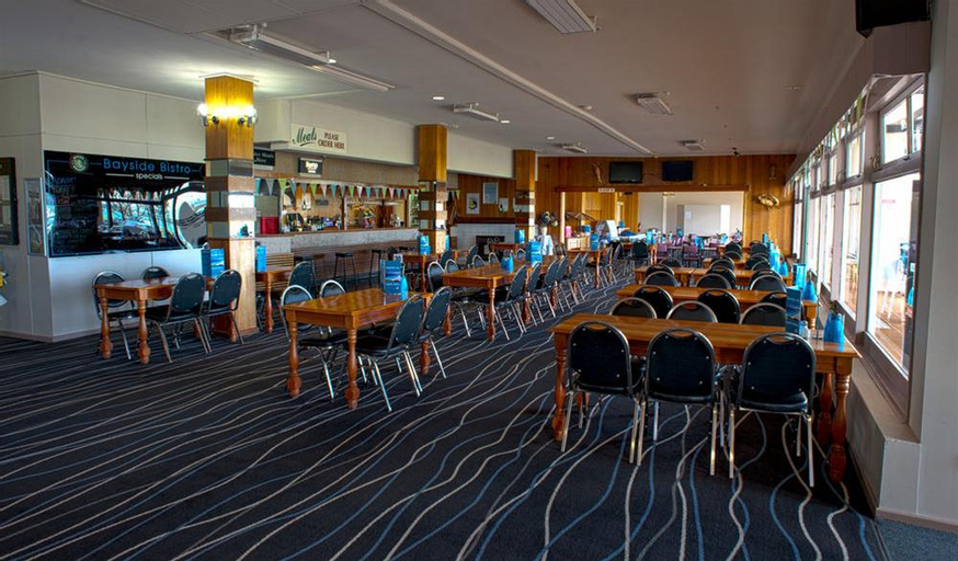 Food & Drinks 5, Bayside Hotel, Break O'Day