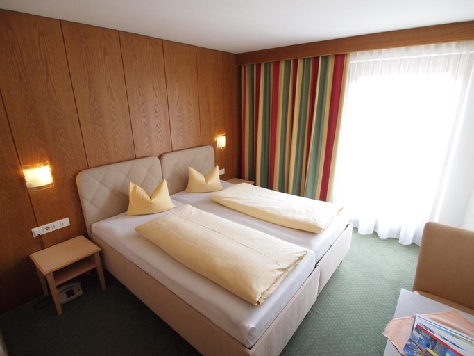 Bedroom 2, Sonnhof, Innsbruck Land