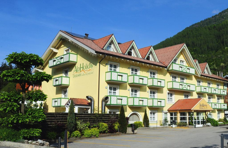 Exterior & Views 2, Hotel AlpHoliday dolomiti, Trento