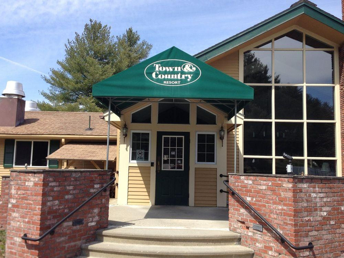 Exterior & Views 2, Outbound Stowe, Lamoille