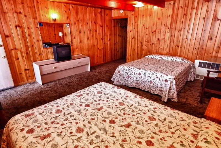 Bedroom 4, Prospector Motor Lodge, San Juan