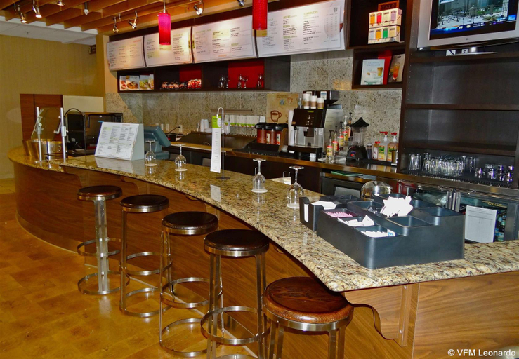 Food & Drinks 5, Courtyard Clarksville, Montgomery