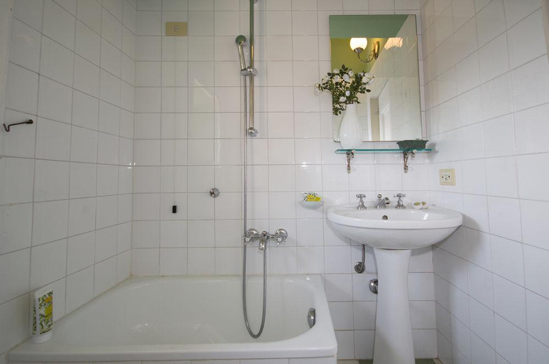 Bathroom, Loggiato Dei Serviti, Florence