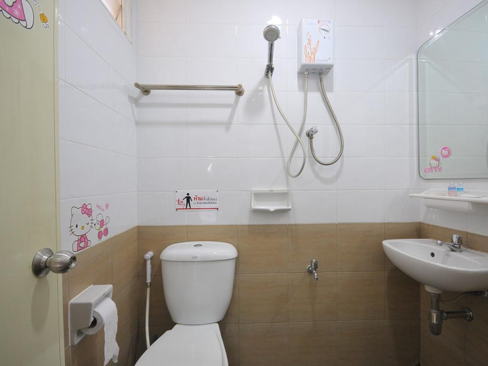 Bathroom, Seri 47 Residence, Khan Na Yao
