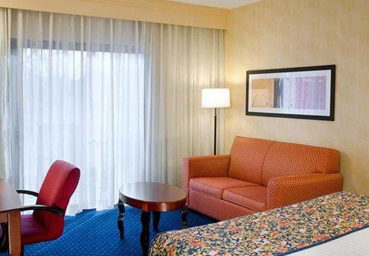 Others 3, Courtyard by Marriott Chicago Lincolnshire, Lake
