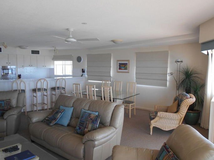 Public Area 4, Riviere on Golden Beach, Caloundra - Caloundra S.