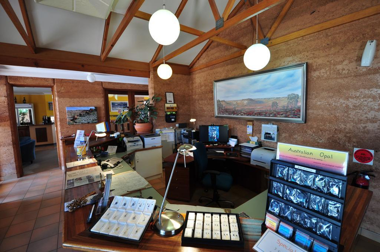 Public Area 2, Mud Hut Motel, Coober Pedy