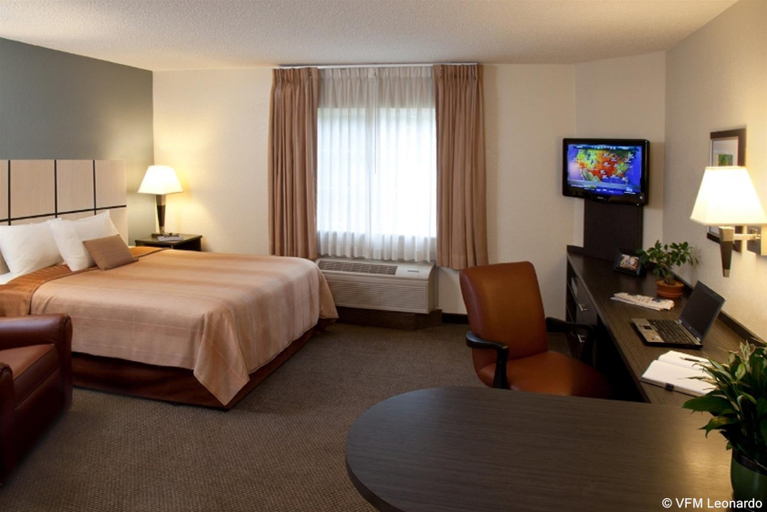 Bedroom 3, MainStay Suites Wichita Northeast, Sedgwick