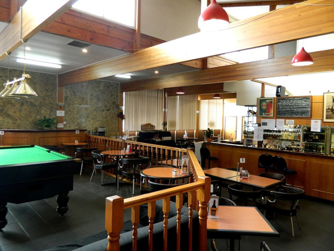 Food & Drinks 5, Ciloms Airport Lodge, Hume - Broadmeadows