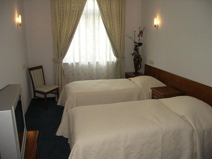 Bedroom 4, Willa Biala Lilia, Gdańsk City