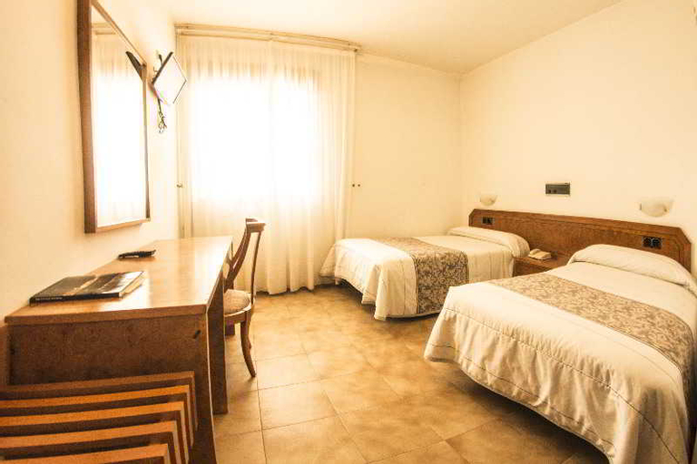 Bedroom 2, Hotel Novo, León