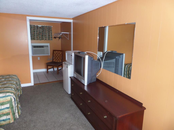 Others, Budget Inn - Dayville, Windham