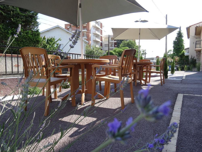 Food & Drinks 5, Hotel PRADO avec Parking - Proche Zenith, Haute-Garonne