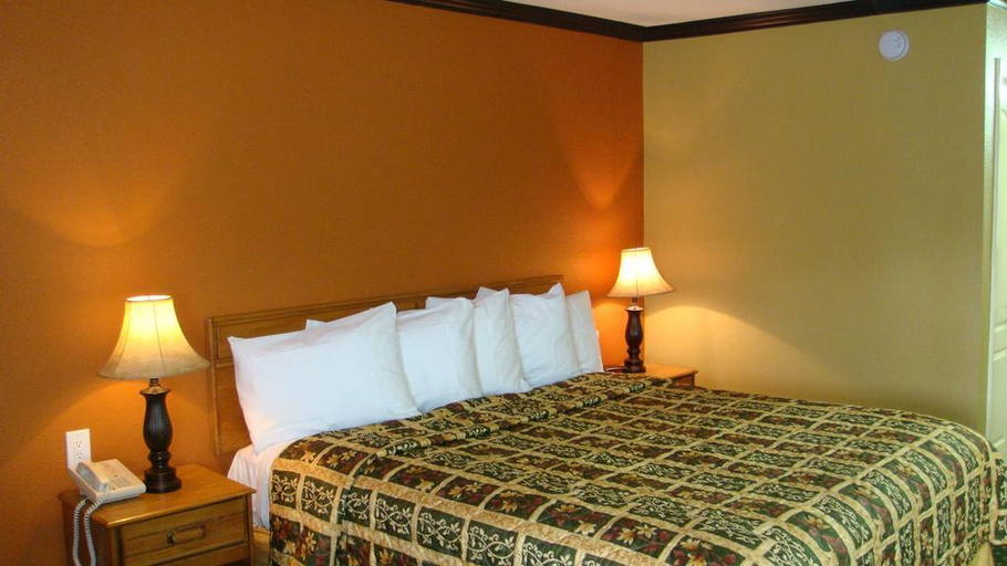 Bedroom 3, Sunset Inn Lake Oroville, Butte