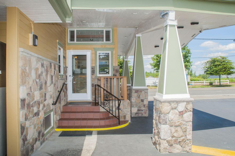 Nordic Motel, Multnomah