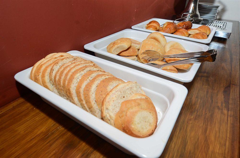 Food & Drinks