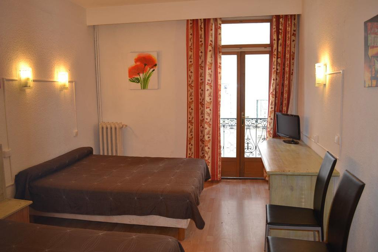Bedroom 4, Hôtel de Paris, Hérault