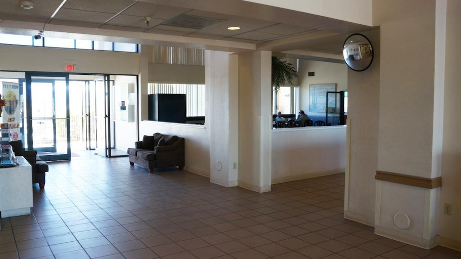 Public Area 3, Island Inn, Mohave