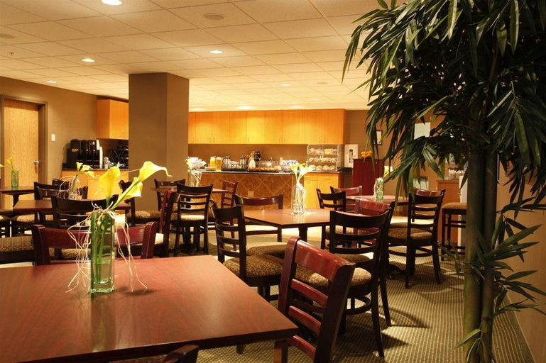 Food & Drinks 5, Pomeroy Inn and Suites Fort St John, Peace River