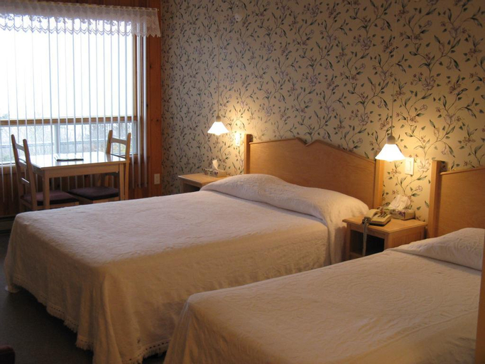 Bedroom, La Roche Pleureuse, Charlevoix