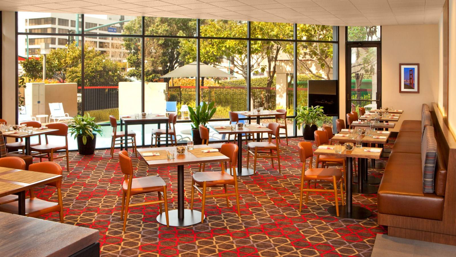 Food & Drinks 5, Four Points by Sheraton San Francisco Bay Bridge, Alameda