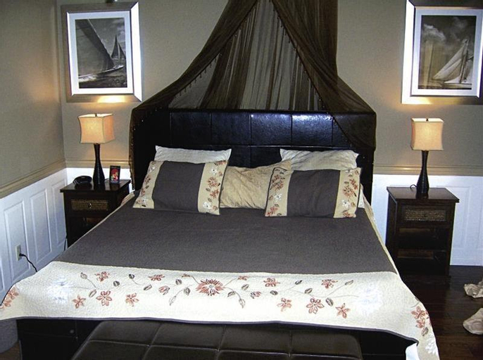 Bedroom 1, Hero Beach Club, Suffolk
