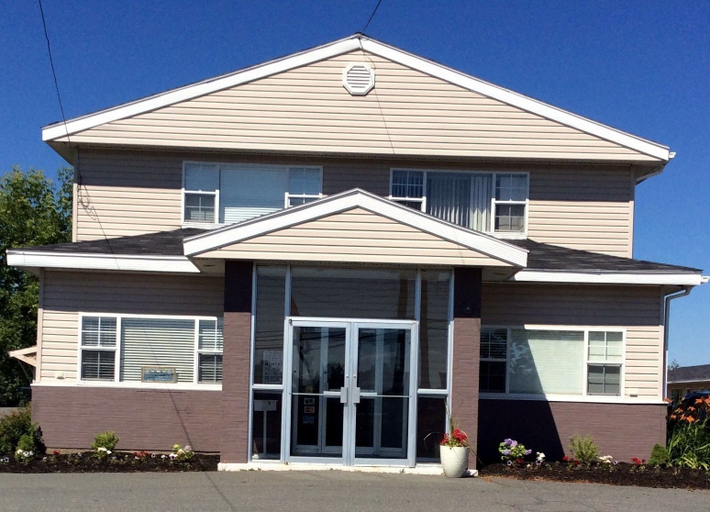 Exterior & Views 1, Tara Inn, Pictou