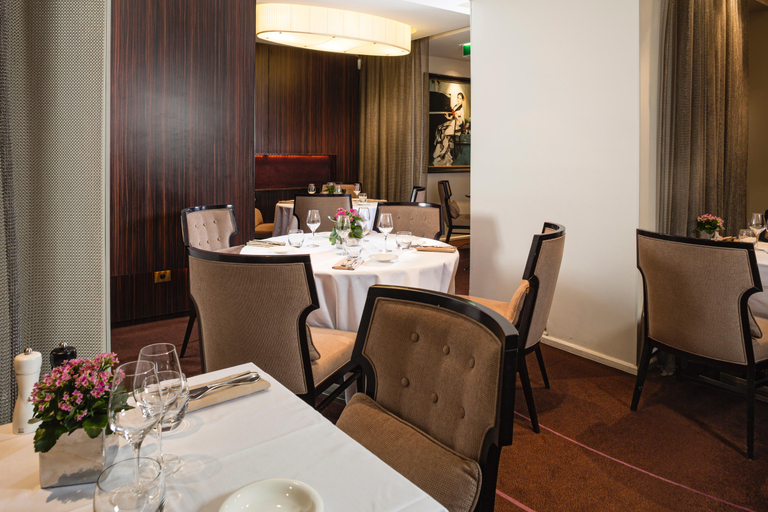 Food & Drinks 5, La Tremoille Paris, Paris